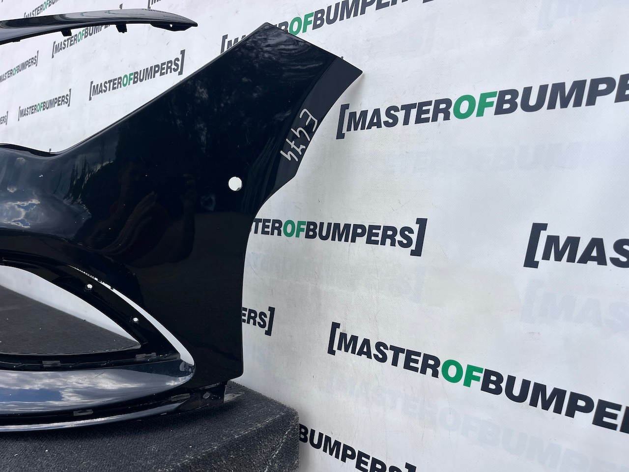 Mercedes Cla Amg Saloon Shotingbrake A118 2019-2023 Front Bumper Genuine [e474]