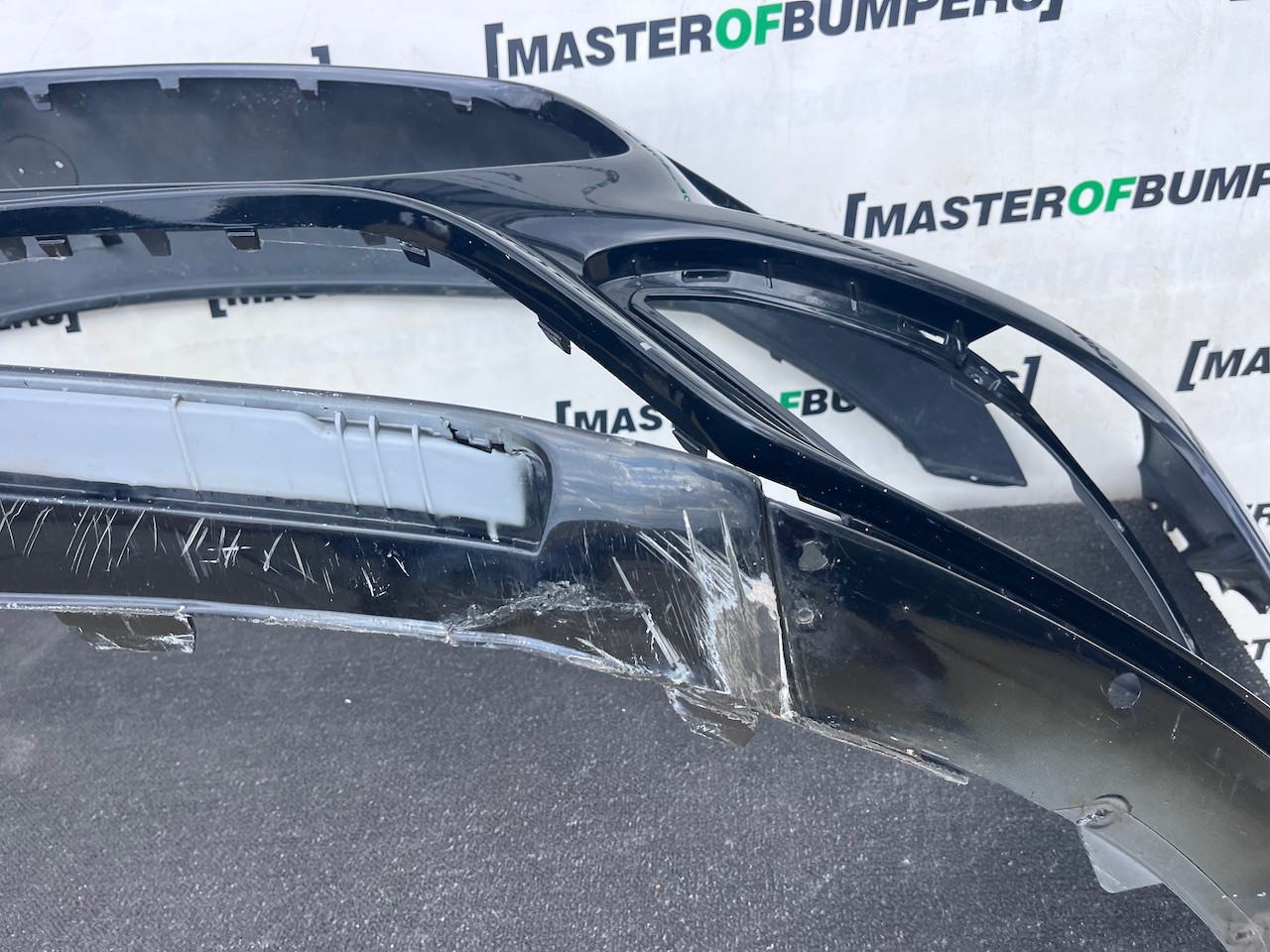 Mercedes Cla Amg Saloon Shotingbrake A118 2019-2023 Front Bumper Genuine [e474]