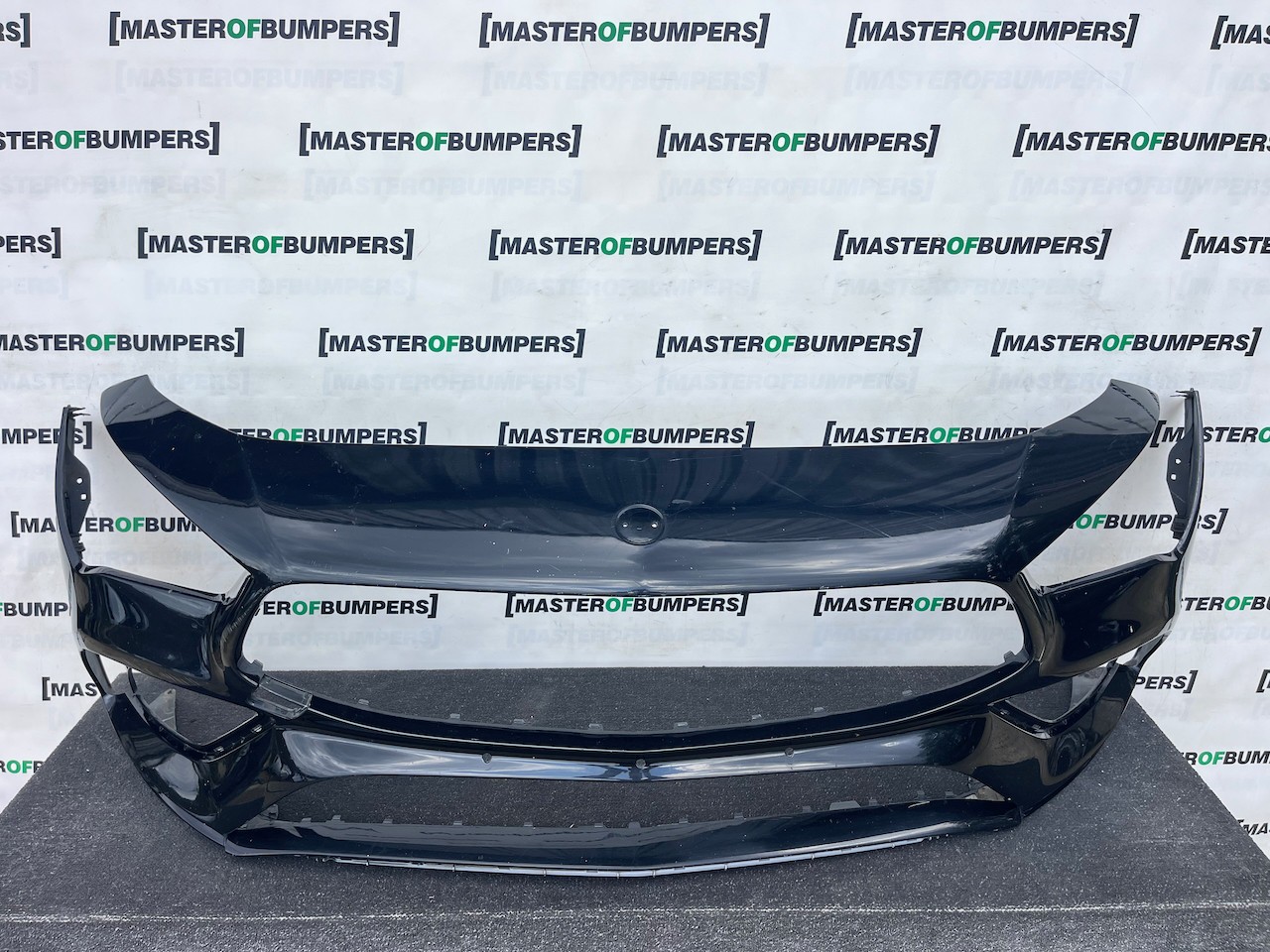 Mercedes Cla Amg Saloon Shotingbrake A118 2019-2023 Front Bumper Genuine [e474]