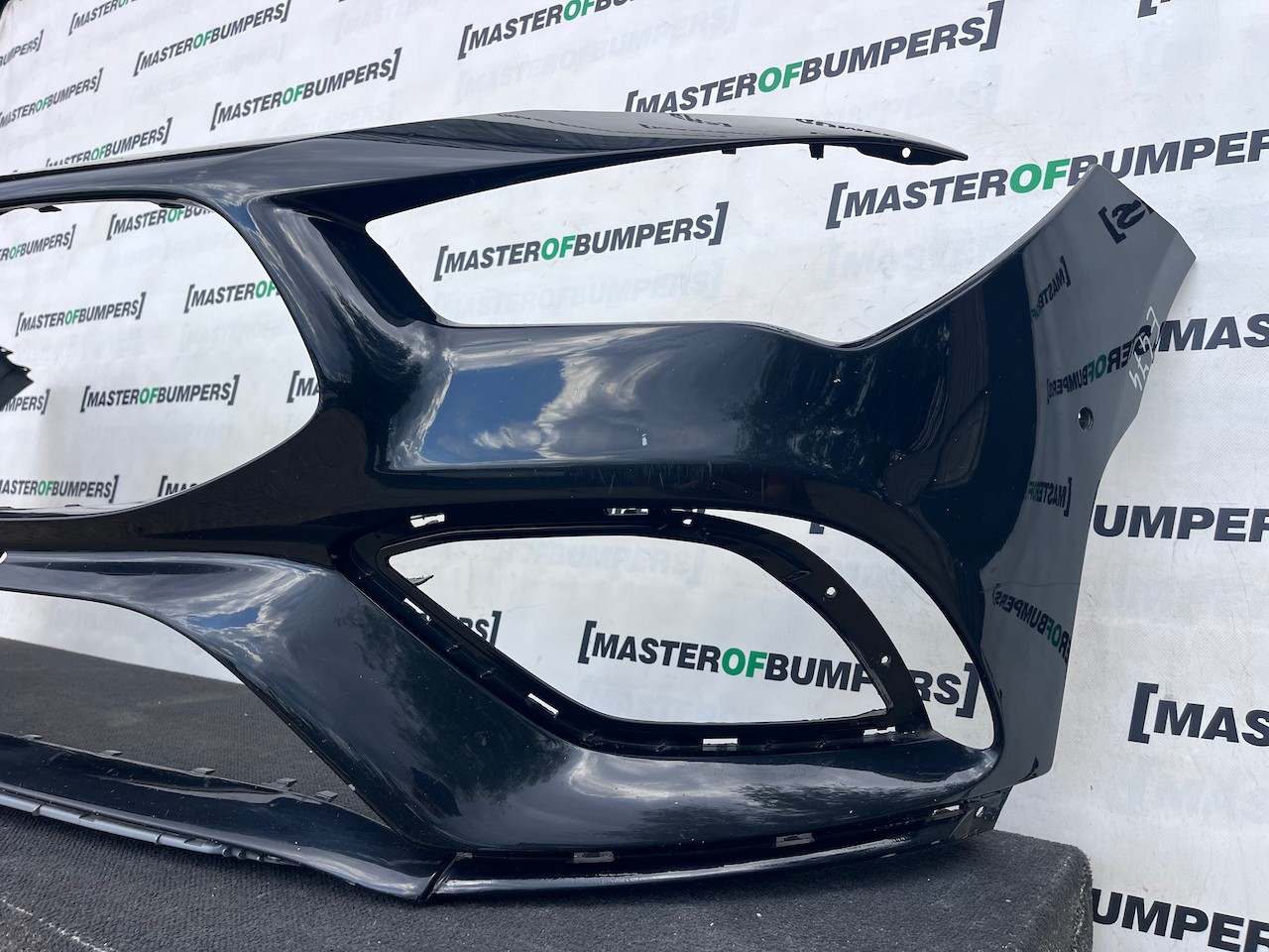Mercedes Cla Amg Saloon Shotingbrake A118 2019-2023 Front Bumper Genuine [e474]
