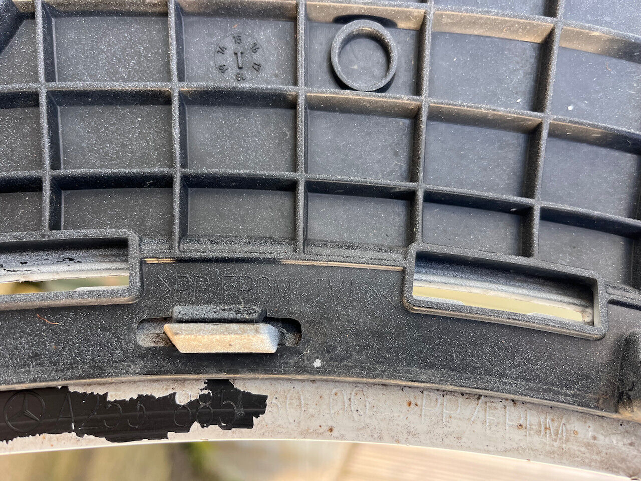 Mercedes Glc Amg Sport A253 4matic 2015-2018 Front Bumper 6 Pdc Genuine [e164]