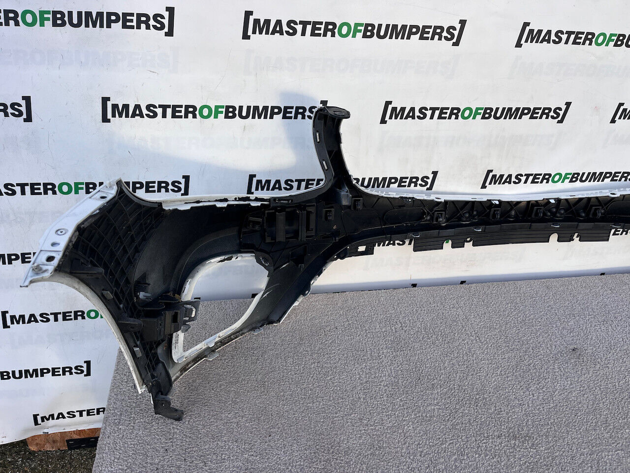 Mercedes Glc Amg Sport A253 4matic 2015-2018 Front Bumper 6 Pdc Genuine [e164]
