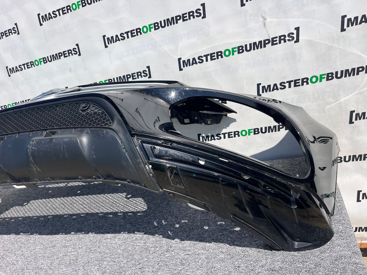 Mercedes Gla Amg Line 4 Matic A156 Lift 2017-2019 Front Bumper Genuine [e239]