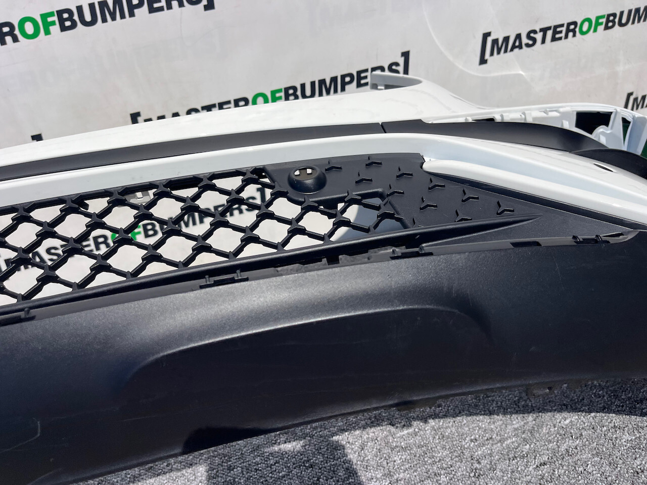 Mercedes Glc Amg Sport X254 A254 2024-on Front Bumper 4 Pdc Genuine [e241]