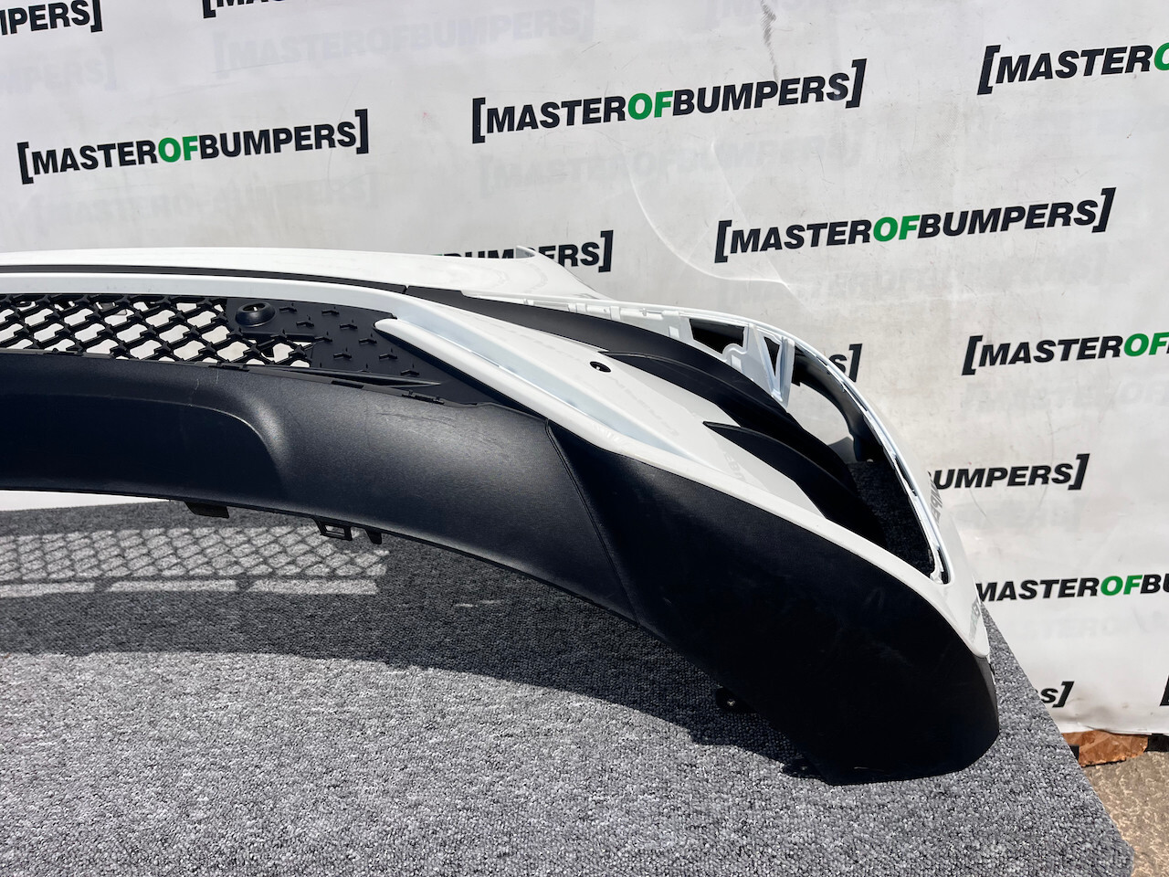 Mercedes Glc Amg Sport X254 A254 2024-on Front Bumper 4 Pdc Genuine [e241]