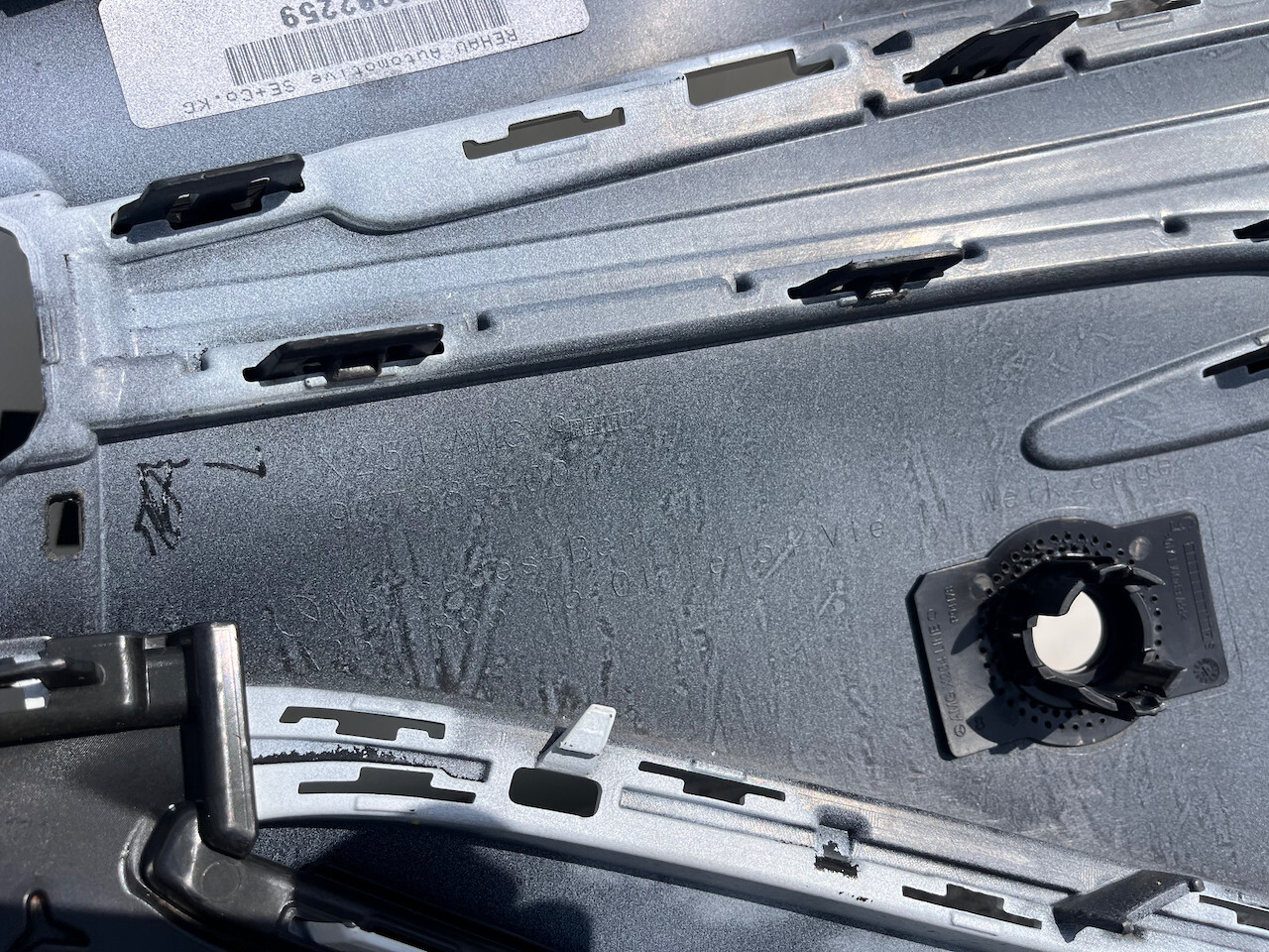 Mercedes Glc Amg Sport X254 A254 2024-on Front Bumper 4 Pdc Genuine [e241]