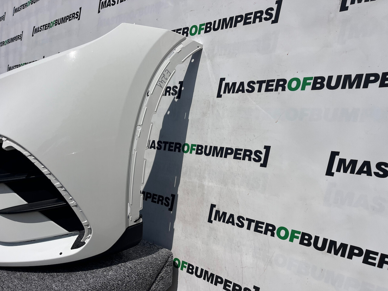 Mercedes Glc Amg Sport X254 A254 2024-on Front Bumper 4 Pdc Genuine [e241]