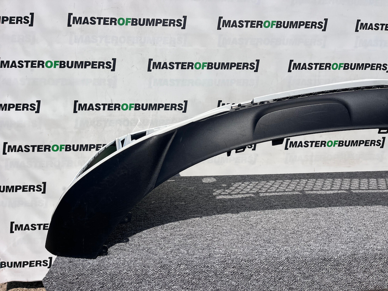 Mercedes Glc Amg Sport X254 A254 2024-on Front Bumper 4 Pdc Genuine [e241]