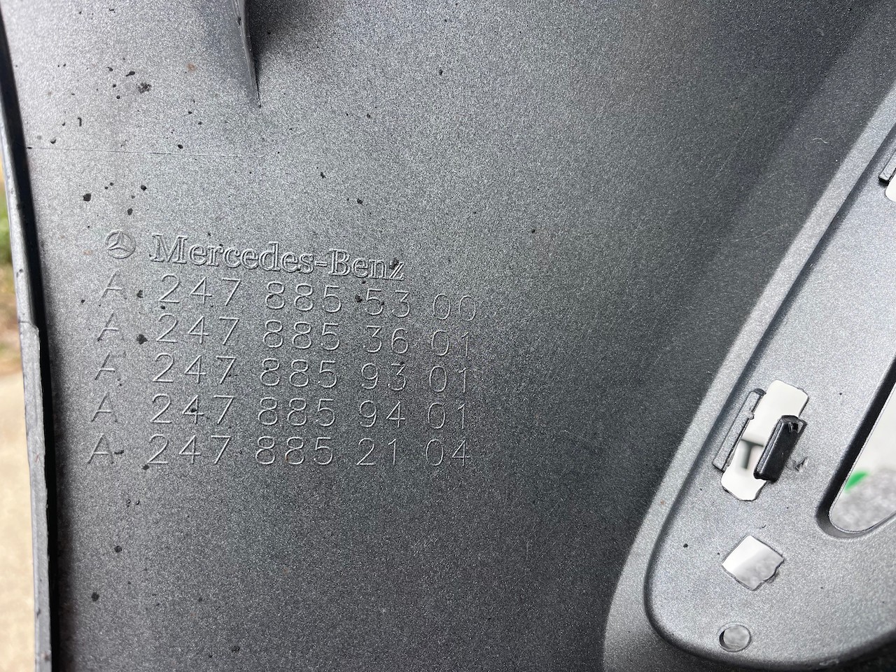 Mercedes B Class Se A247 Mpv Mk2 2019-2025 Fron Bumper 4 Pdc Genuine [e264]