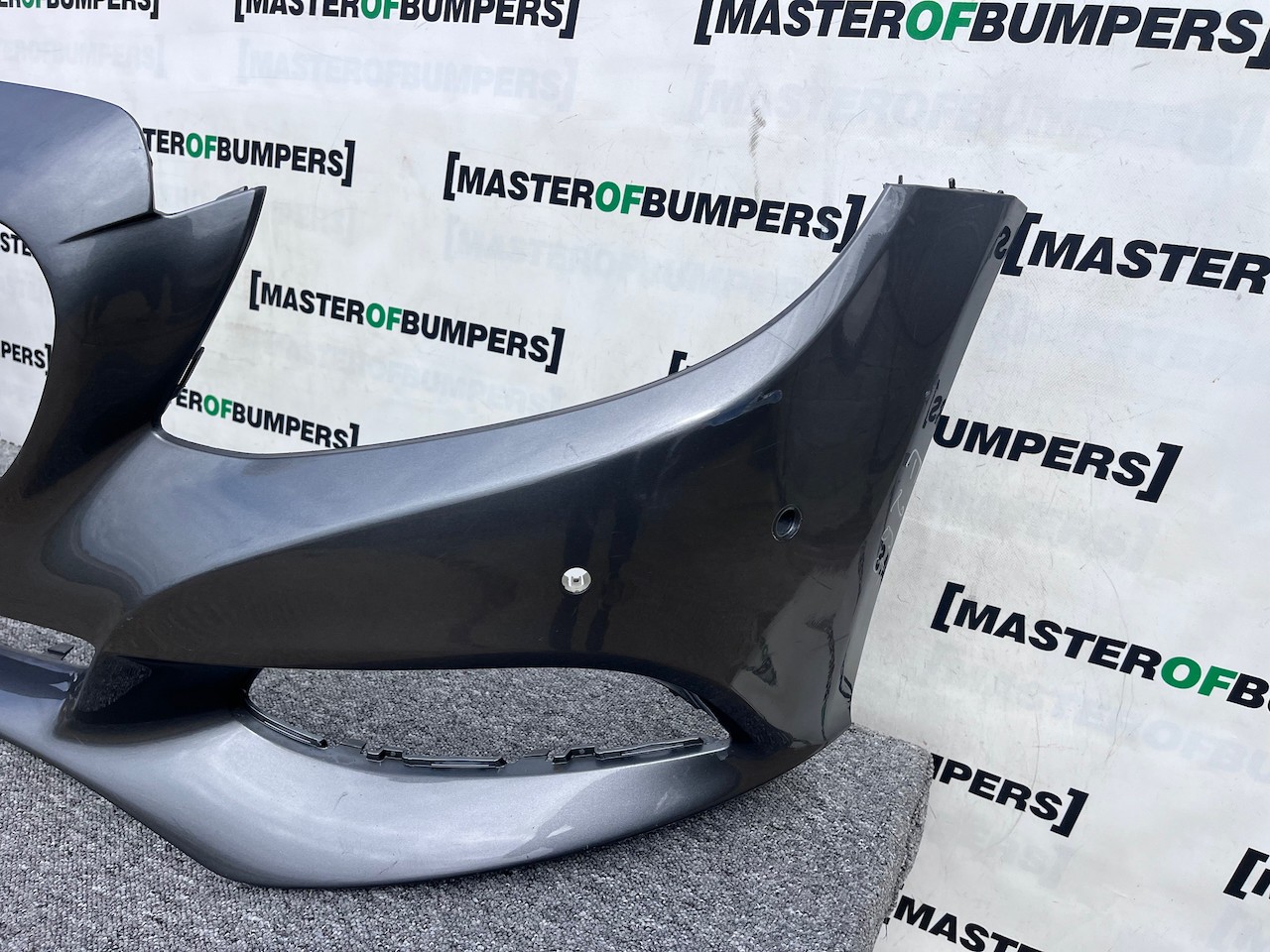 Mercedes C Class Se A205 Premium 2015-2018 Front Bumper 6 Pdc Genuine [e265]