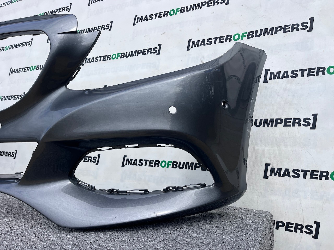 Mercedes C Class Se A205 Premium 2015-2018 Front Bumper 6 Pdc Genuine [e265]