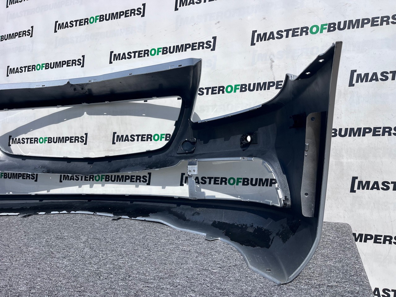 Mercedes Slk Se A172 Mk3 Cabrio 2012-2015 Front Bumper 6 Pdc Genuine [e268]