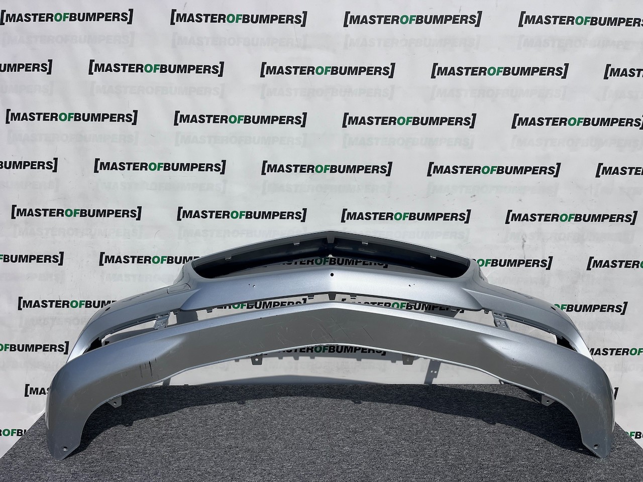 Mercedes Slk Se A172 Mk3 Cabrio 2012-2015 Front Bumper 6 Pdc Genuine [e268]