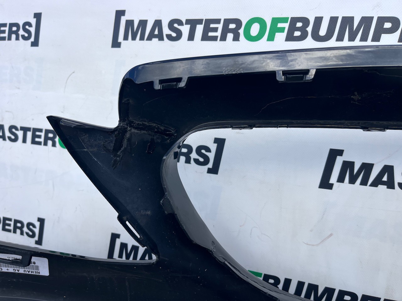 Mercedes C Class A205 Saloon Estate 2015-2018 Front Bumper 6 Pdc Genuine [e279]