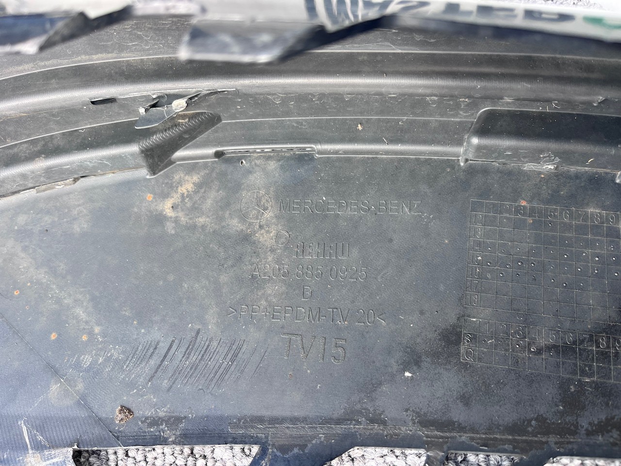 Mercedes C Class A205 Saloon Estate 2015-2018 Front Bumper 6 Pdc Genuine [e279]