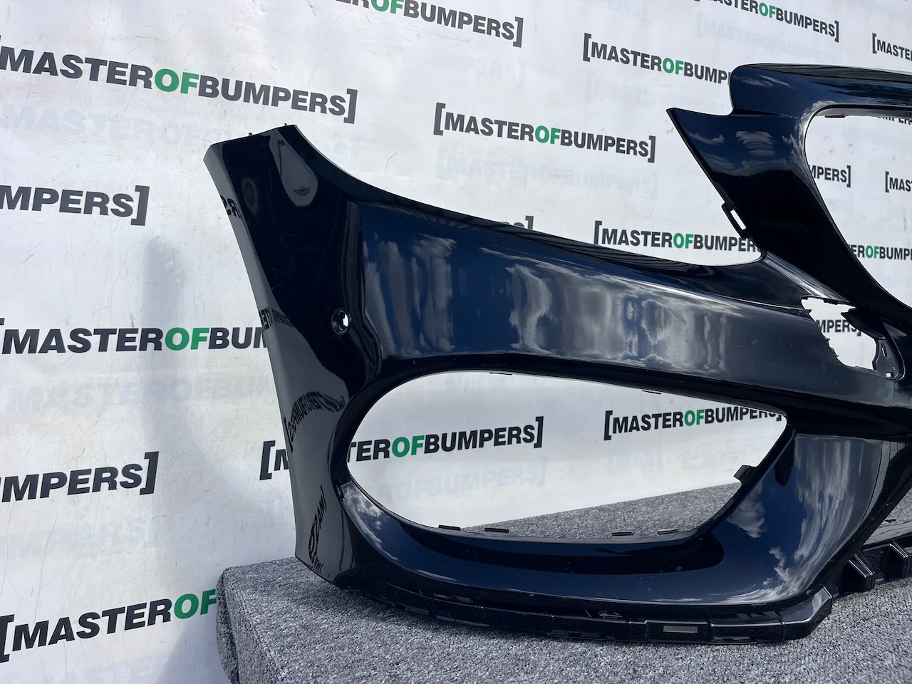Mercedes C Class A205 Saloon Estate 2015-2018 Front Bumper 6 Pdc Genuine [e279]