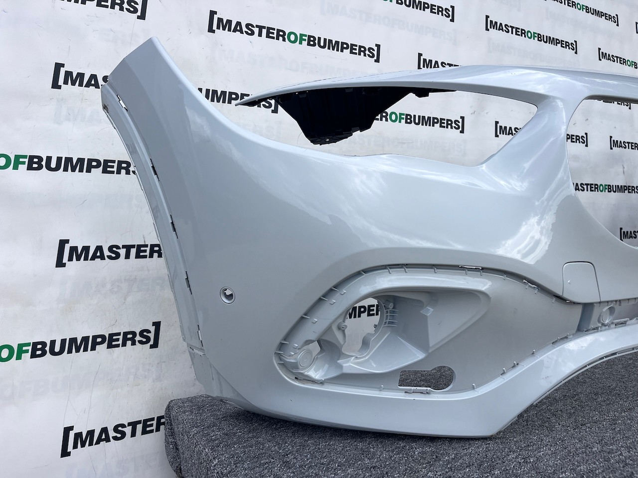 Mercedes Gla Sport Executiv A247 Mk2 2020-2023 Front Bumper 6 Pdc Genuine [e284]