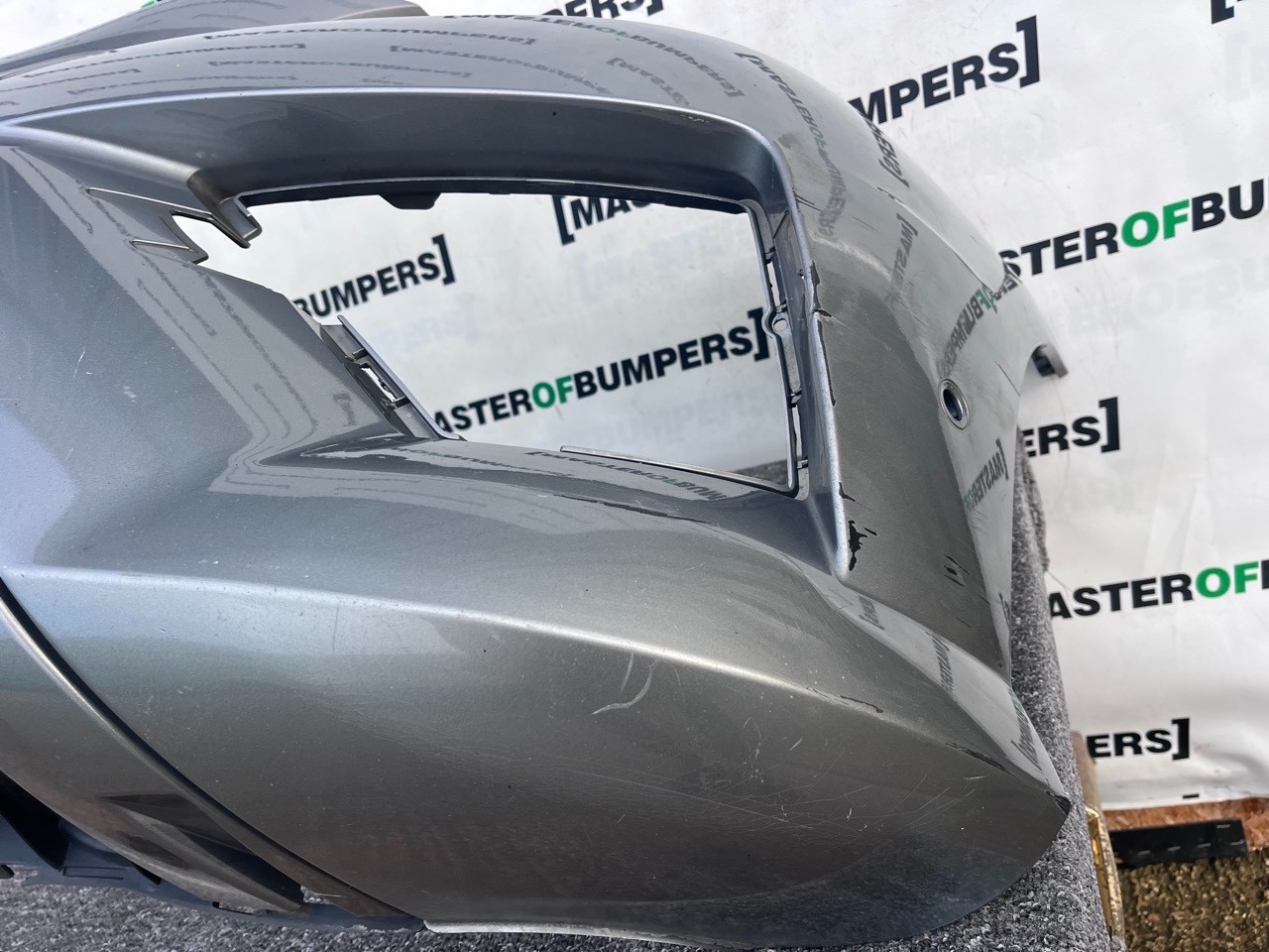 Mercedes Ml A166 Amg Line 2012-2016 Front Bumper 6 Pdc + Jets Genuine [e323]