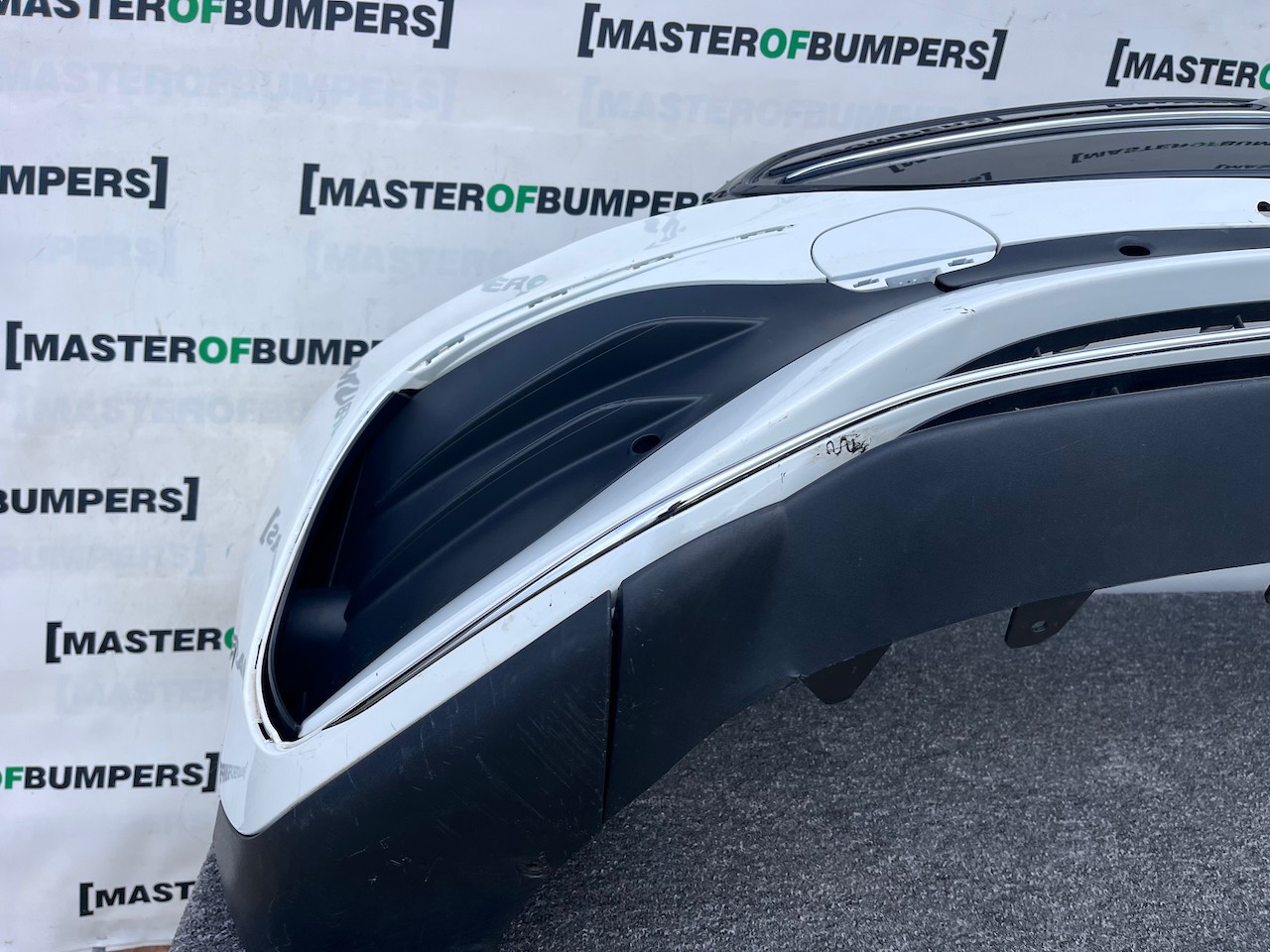Mercedes Eqb Amg Sport A243 Electric Suv 2023-2026 Front Bumper Genuine [e364]