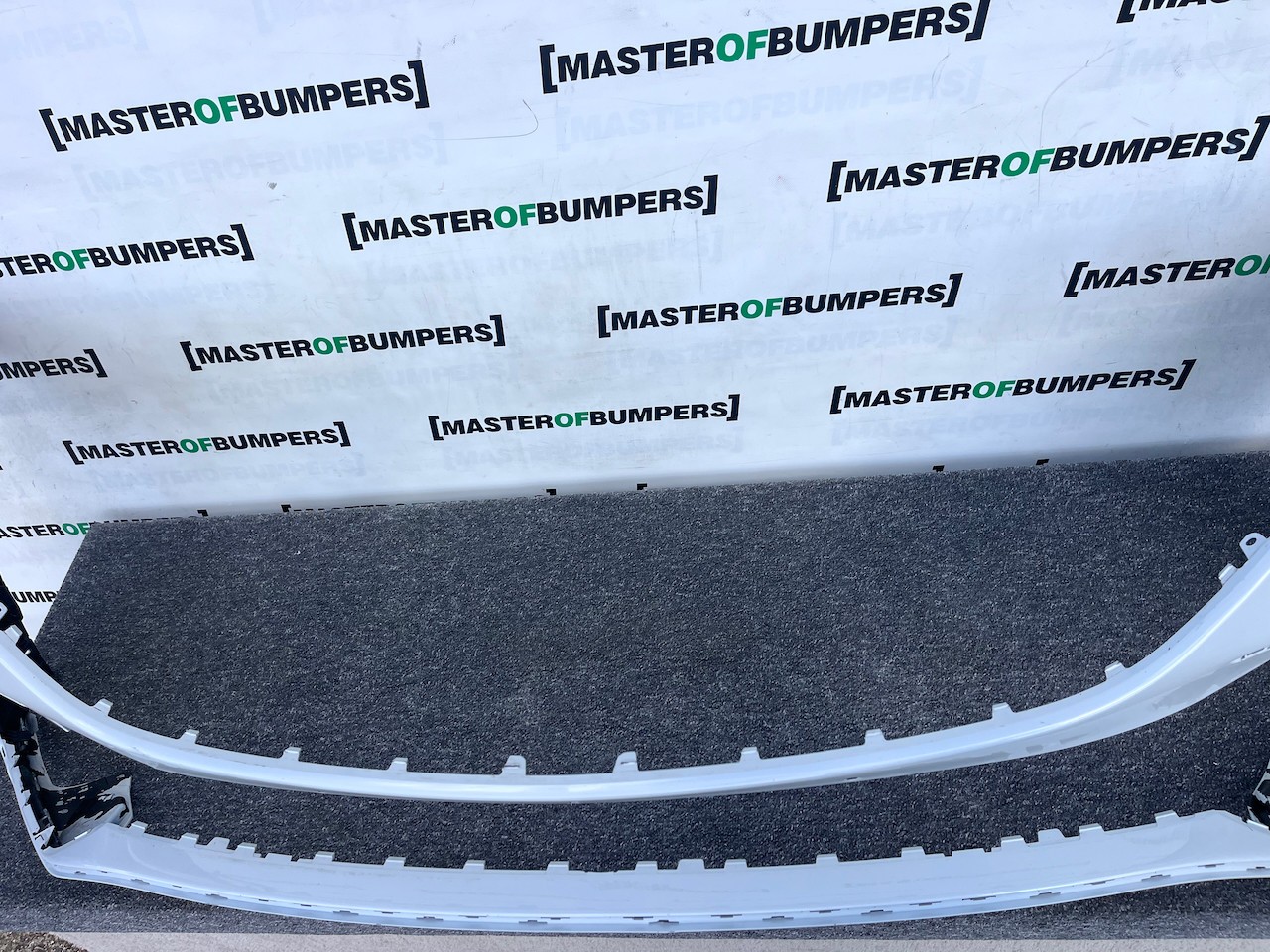 Mercedes Eqb Amg Sport A243 Electric Suv 2023-2026 Front Bumper Genuine [e395]