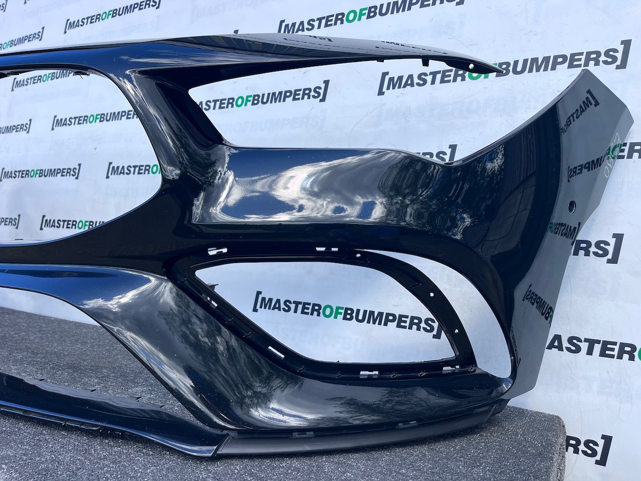 Mercedes Cla Amg Line A118 Shooting Brake 2019-2023 Front Bumper Genuine [e390]