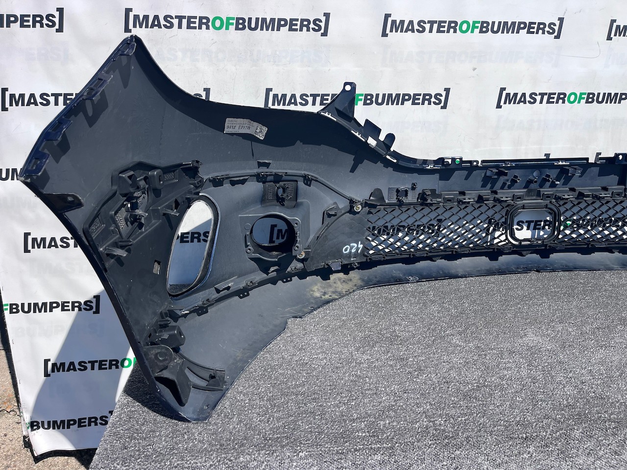 Mercedes Citan Premium Lift Mpv A420 2022-2026 Front Bumper 6 Pdc Genuine [e407]