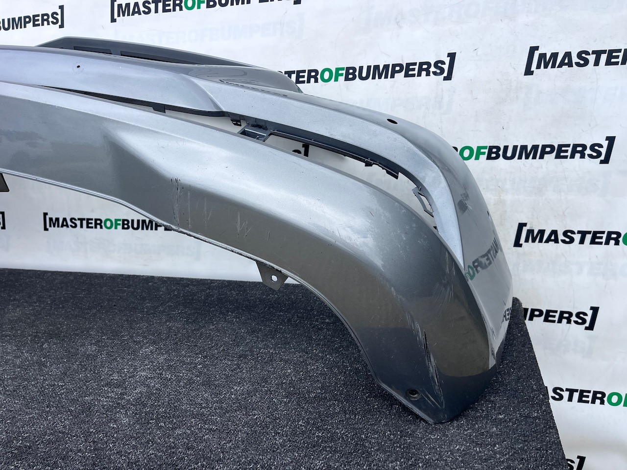 Mercedes Slk Se A172 Mk3 Cabrio 2012-2015 Front Bumper 6 Pdc Genuine [e436]