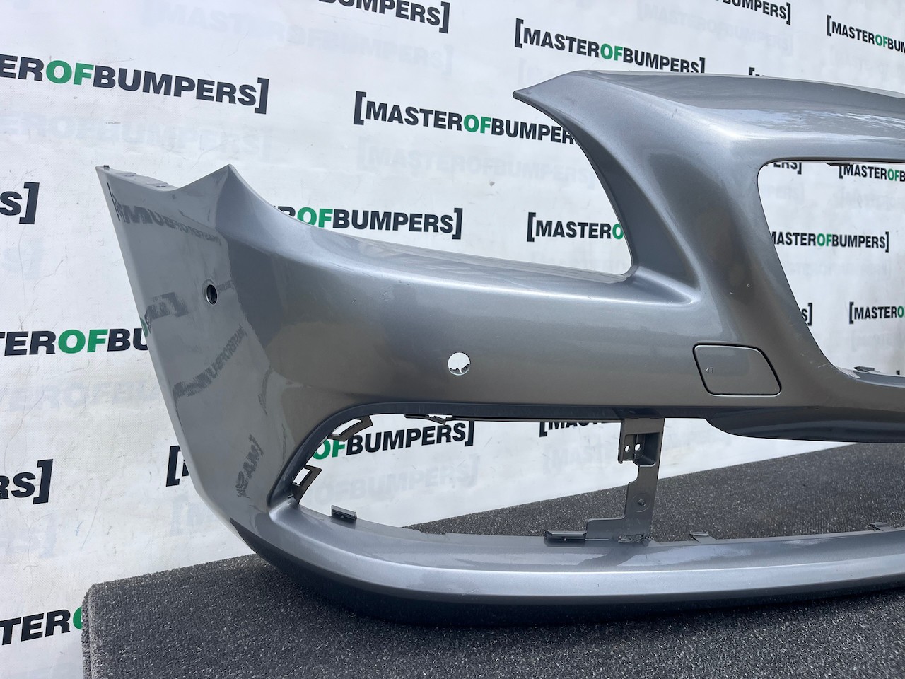 Mercedes Slk Se A172 Mk3 Cabrio 2012-2015 Front Bumper 6 Pdc Genuine [e436]
