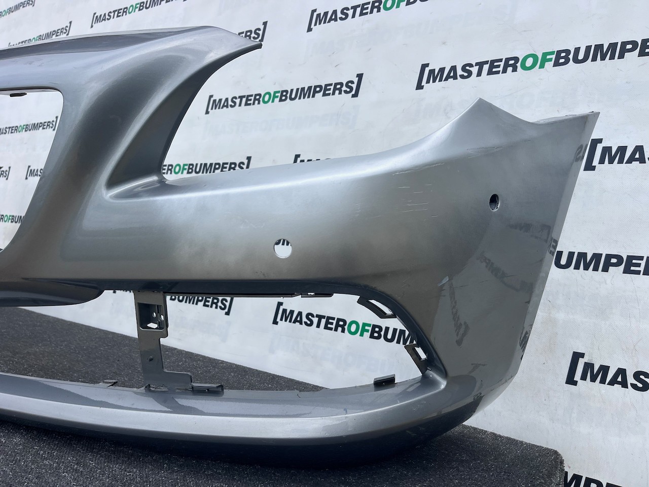 Mercedes Slk Se A172 Mk3 Cabrio 2012-2015 Front Bumper 6 Pdc Genuine [e436]