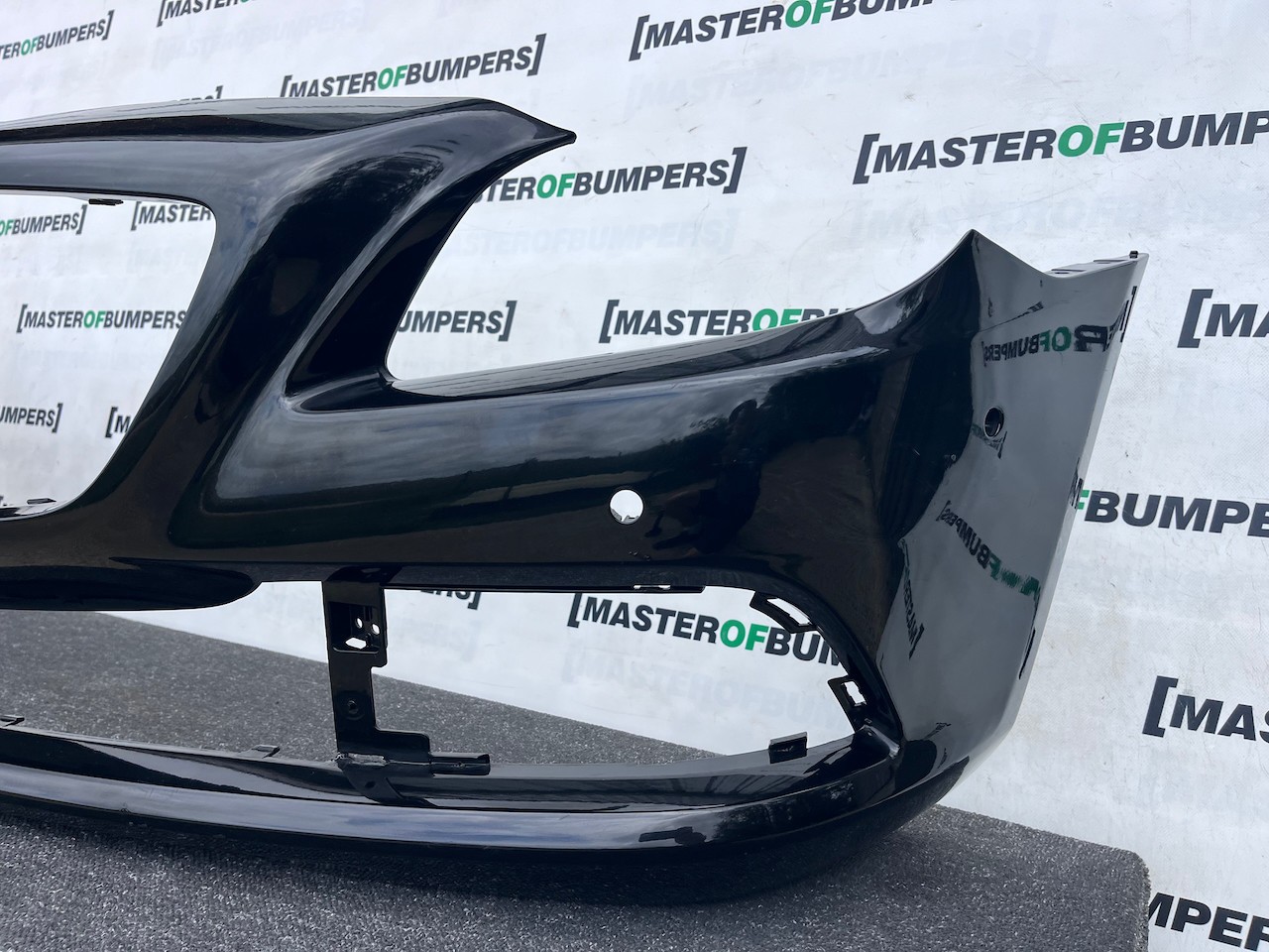 Mercedes Slk Se A172 Mk3 Cabrio 2012-2015 Front Bumper 6 Pdc Genuine [e438]
