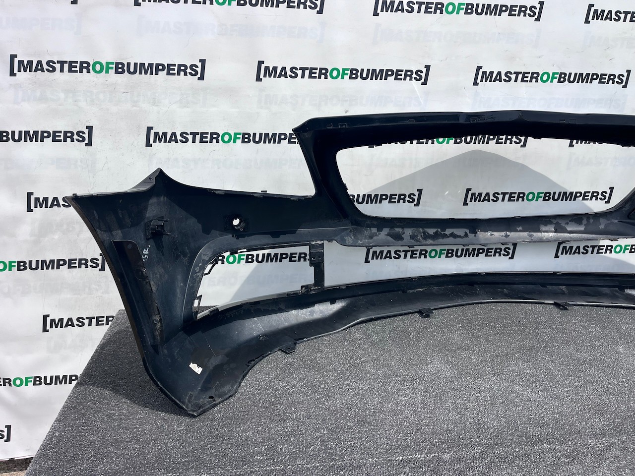 Mercedes Slk Se A172 Mk3 Cabrio 2012-2015 Front Bumper 6 Pdc Genuine [e438]