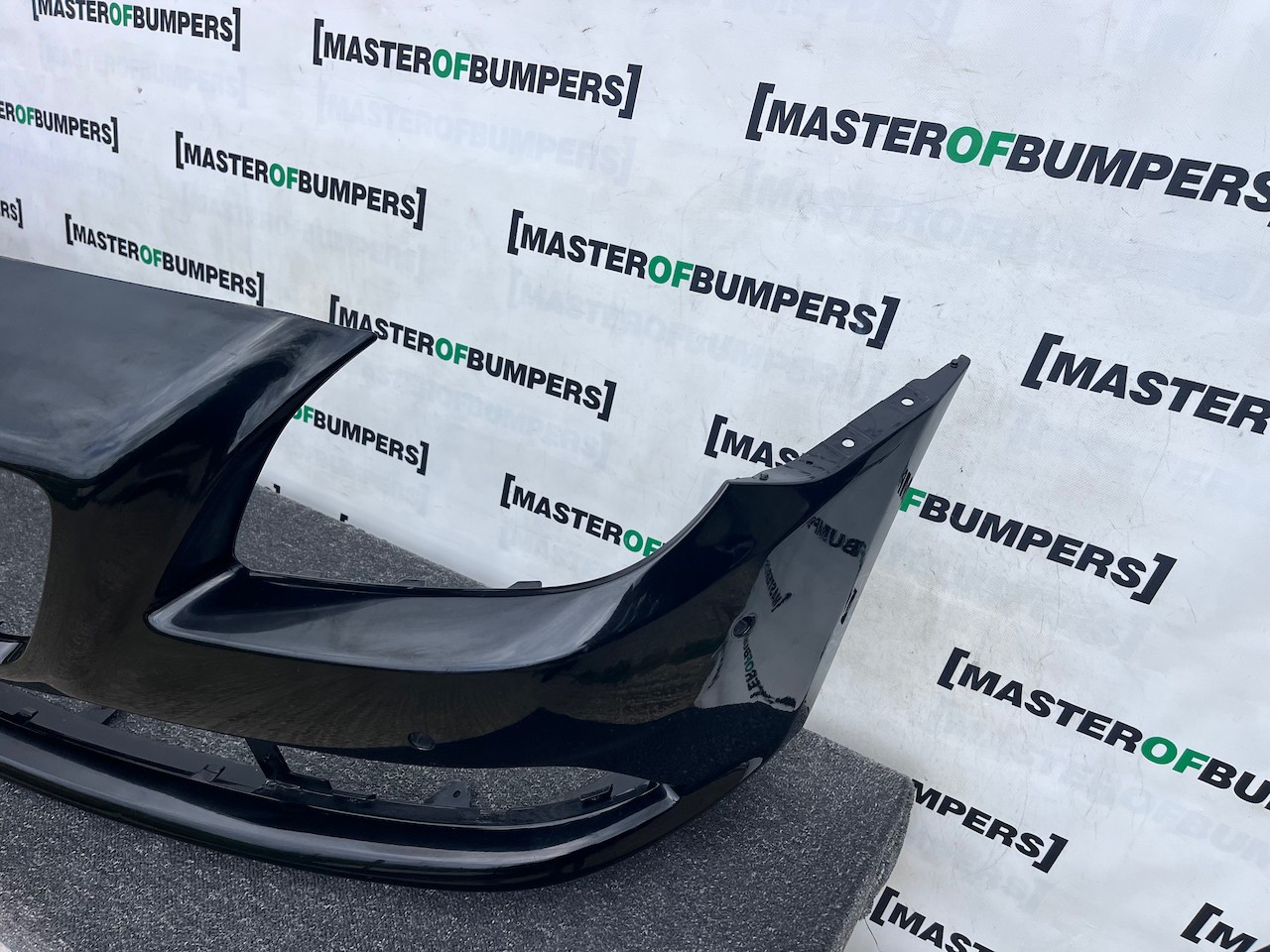 Mercedes Slk Se A172 Mk3 Cabrio 2012-2015 Front Bumper 6 Pdc Genuine [e438]