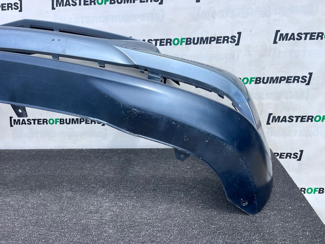Mercedes Slk Se A172 Mk3 Cabrio 2012-2015 Front Bumper 6 Pdc Genuine [e437]