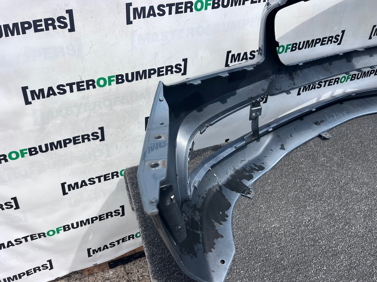 Mercedes Slk Se A172 Mk3 Cabrio 2012-2015 Front Bumper 6 Pdc Genuine [e437]