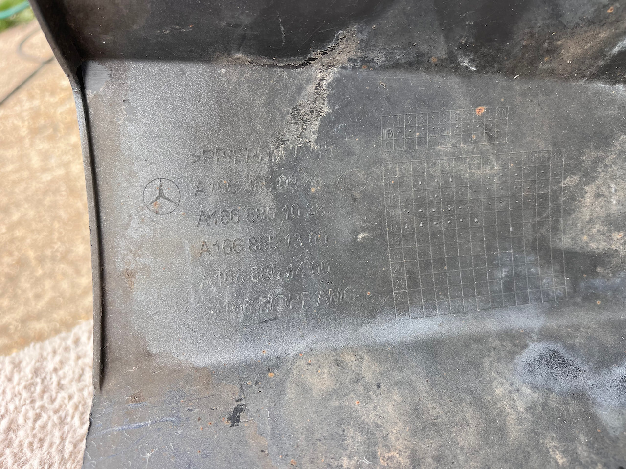 Mercedes Gle Amg Suv A166 2013-2018 Rear Bumper Grey 6 Pdc Genuine [e215]