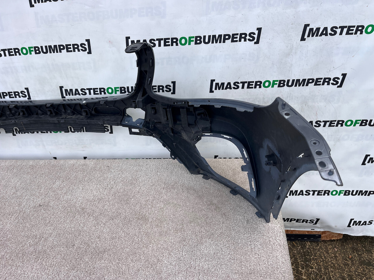 Mercedes Glc Amg Sport A253 4matic 2015-2018 Front Bumper 6 Pdc Genuine [e221]