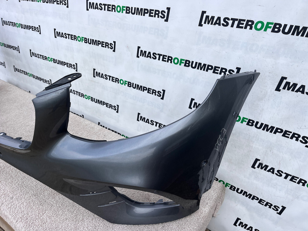 Mercedes Glc Amg Sport A253 4matic 2015-2018 Front Bumper 6 Pdc Genuine [e221]