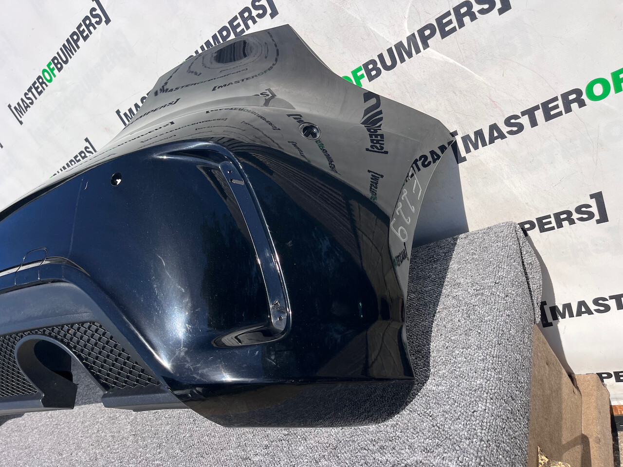 Mercedes A Class Amg Sport A176 Hatc 2012-2015 Rear Bumper 6 Pdc Genuine [e229]