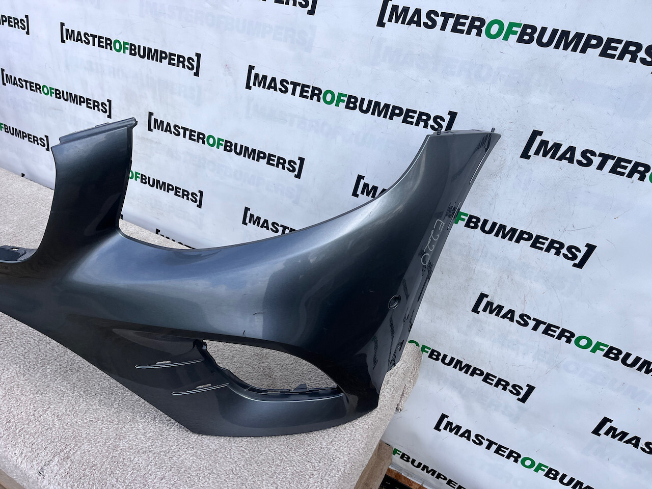 Mercedes Glc Amg Sport A253 4matic 2015-2018 Front Bumper 6 Pdc Genuine [e220]