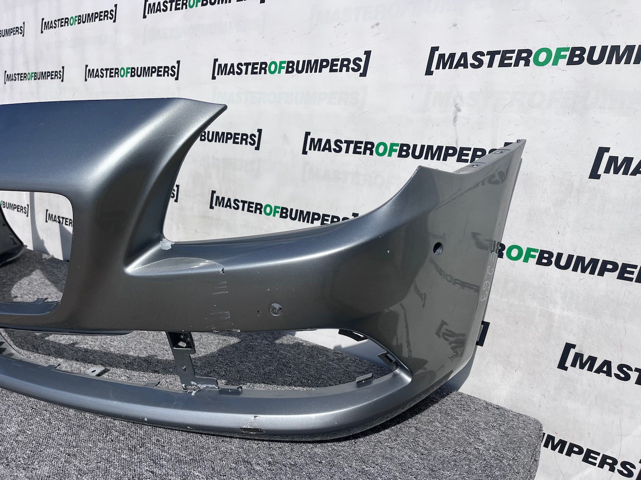 Mercedes Slk Se A172 Mk3 Cabrio 2012-2015 Front Bumper 6 Pdc Genuine [e269]