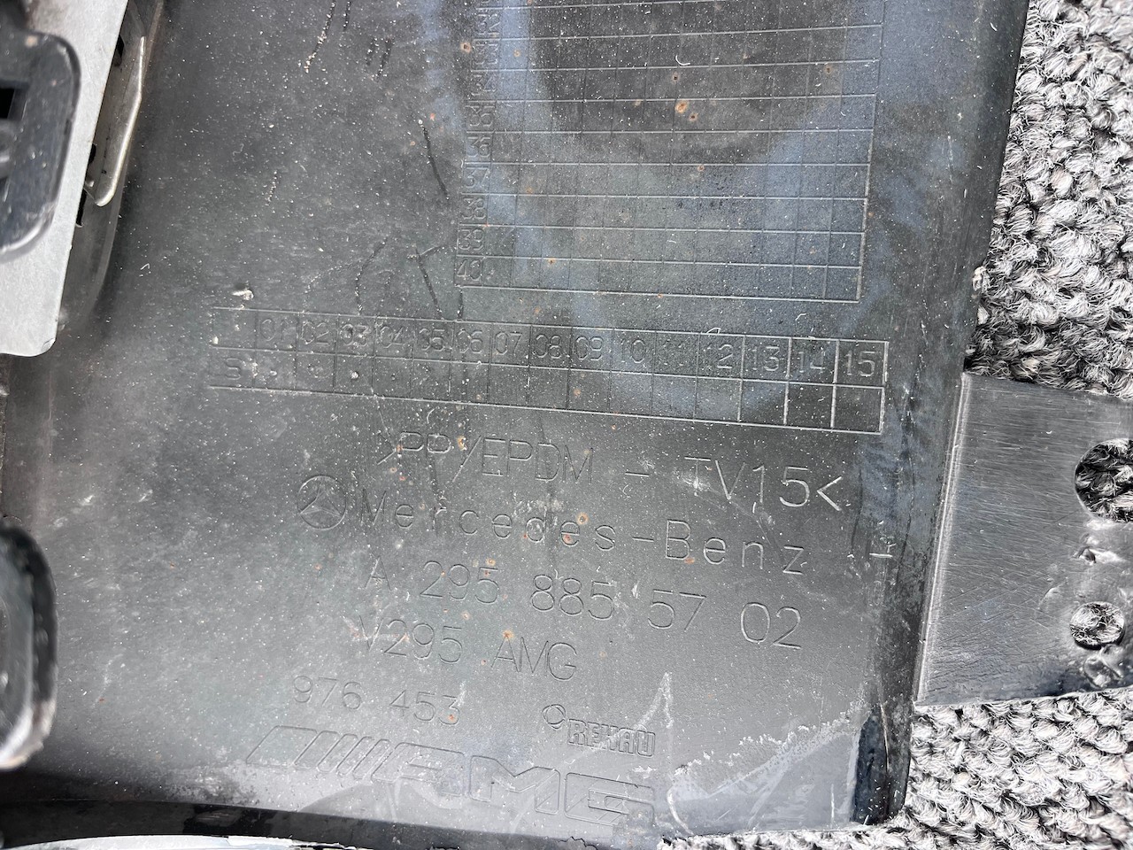 Mercedes Eqe Amg Sport A295 Electric 2022-on Front Bumper 6 Pdc Genuine [e288]