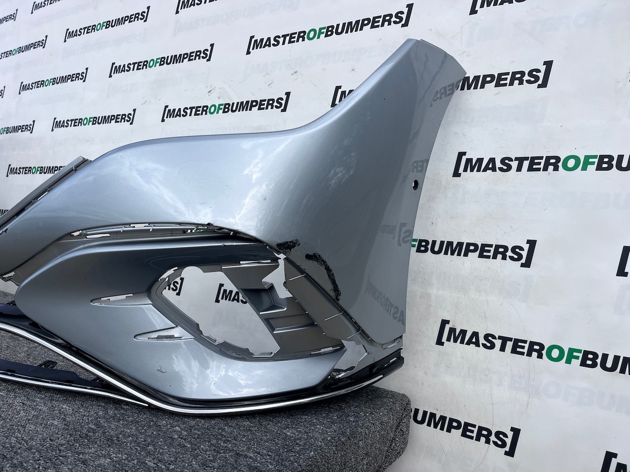 Mercedes Eqe Amg Sport A295 Electric 2022-on Front Bumper 6 Pdc Genuine [e288]