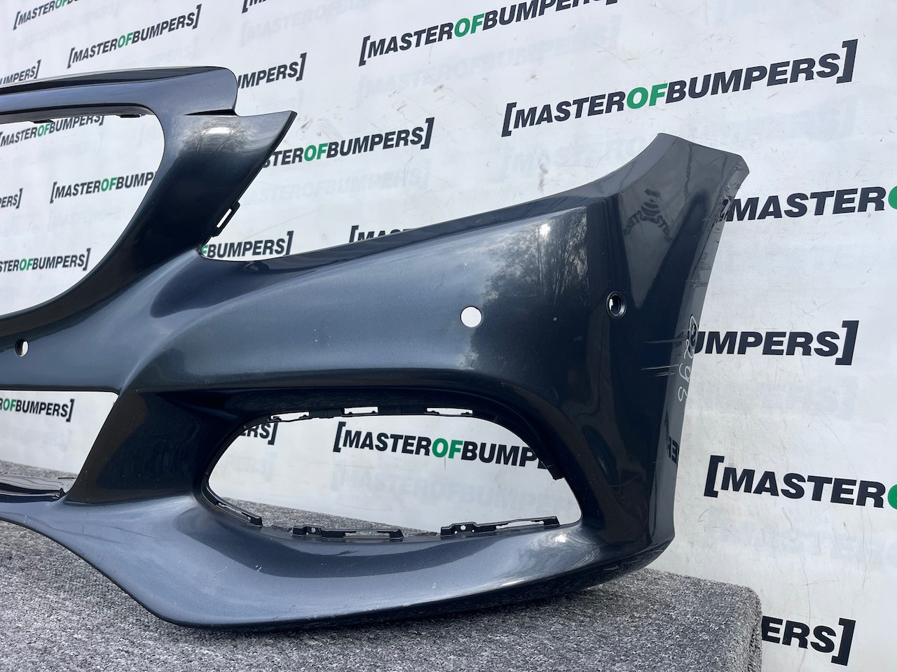 Mercedes C Class Se A205 Premium 2015-2018 Front Bumper 6 Pdc Genuine [e295]