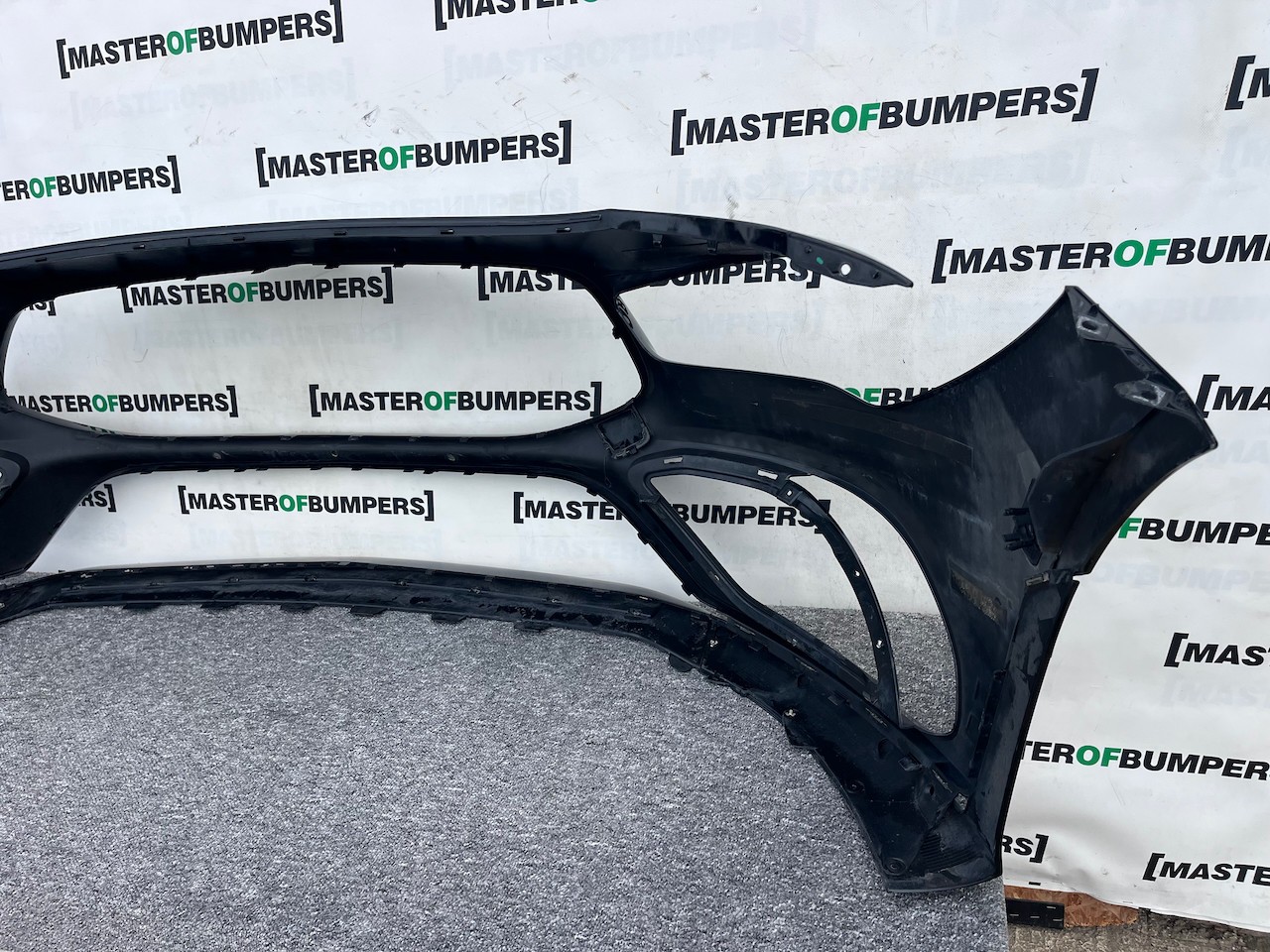 Mercedes Cla Amg Saloon Shotingbrak A118 2019-2023 Front Bumper Genuine [e299]