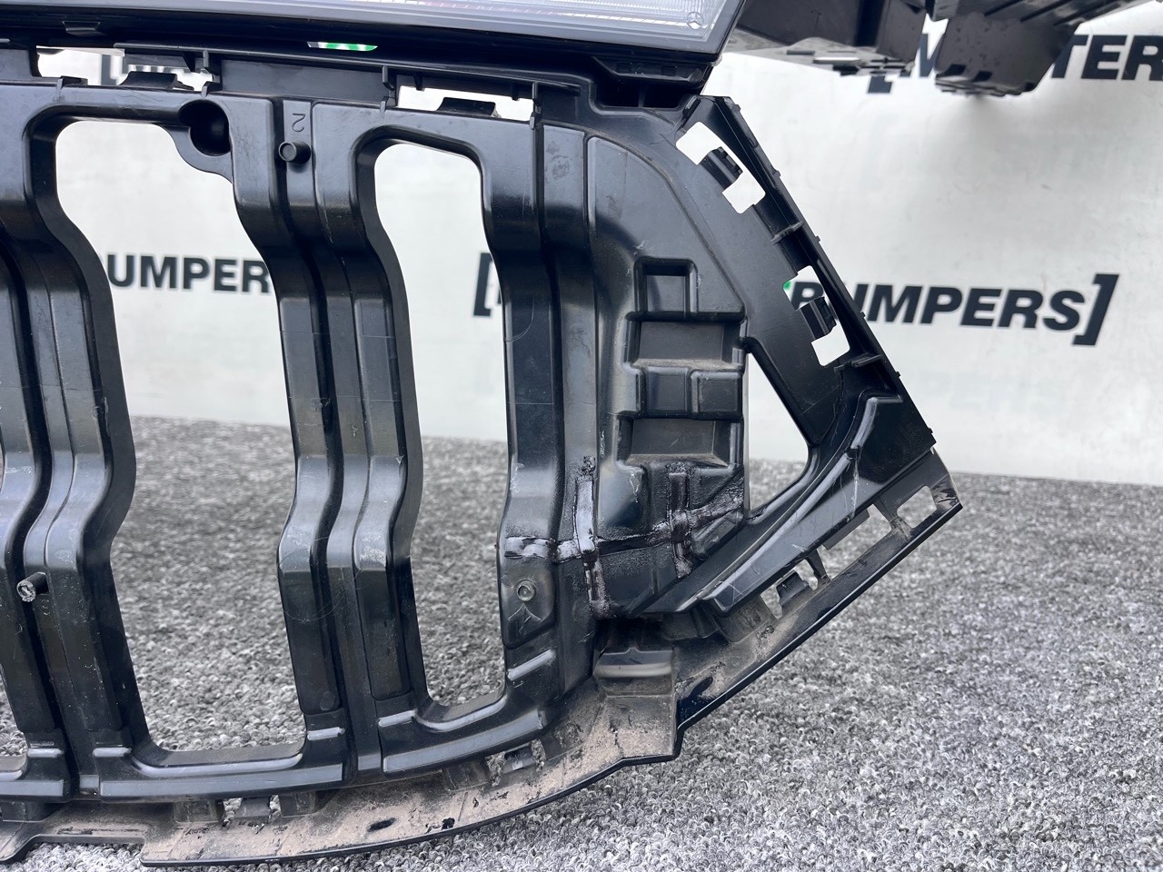 Mercedes Eqa H243 Eqb X243 Front Section Grille Bracket Trim Led Strip Genuine