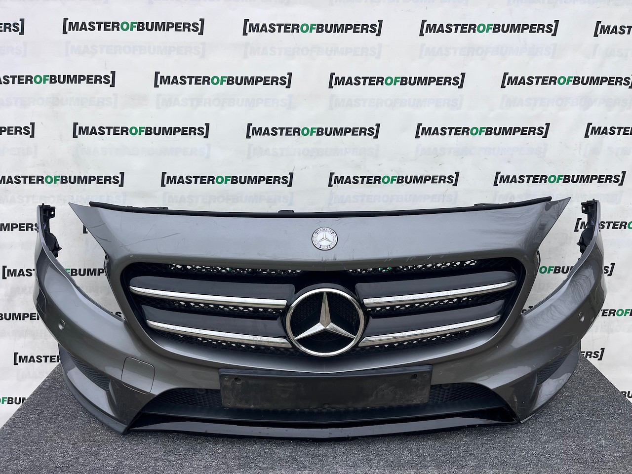 Mercedes Gla Amg Line 4 Matic A156 2012-2016 Front Bumper Genuine [e338]