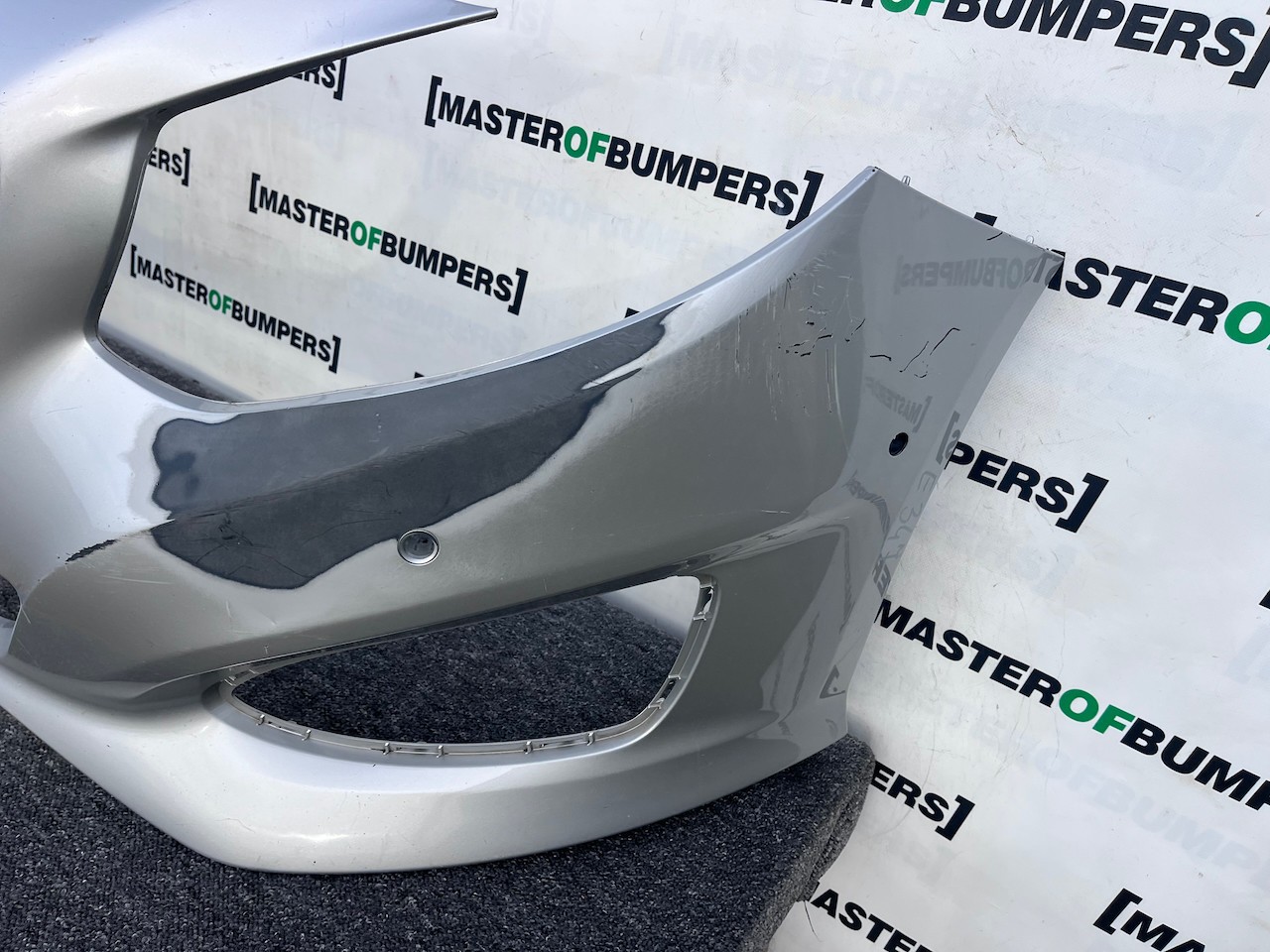 Mercedes B Class Se Hatchback 2014-2018 Front Bumper 6 Pdc Genuine [e347]