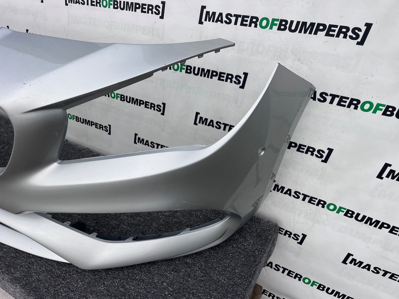 Mercedes Cla Class Amg Sport A117 2016-2019 Front Bumper 6 Pdc Genuine [e281]
