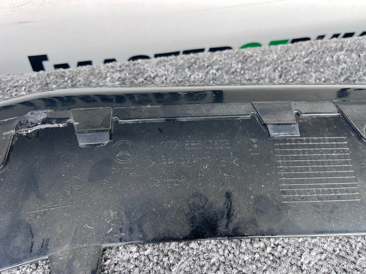 Mercedes Slk Amg Sport A172 Mk3 2012-2015 Front Bumper 6 Pdc Genuine [e360]