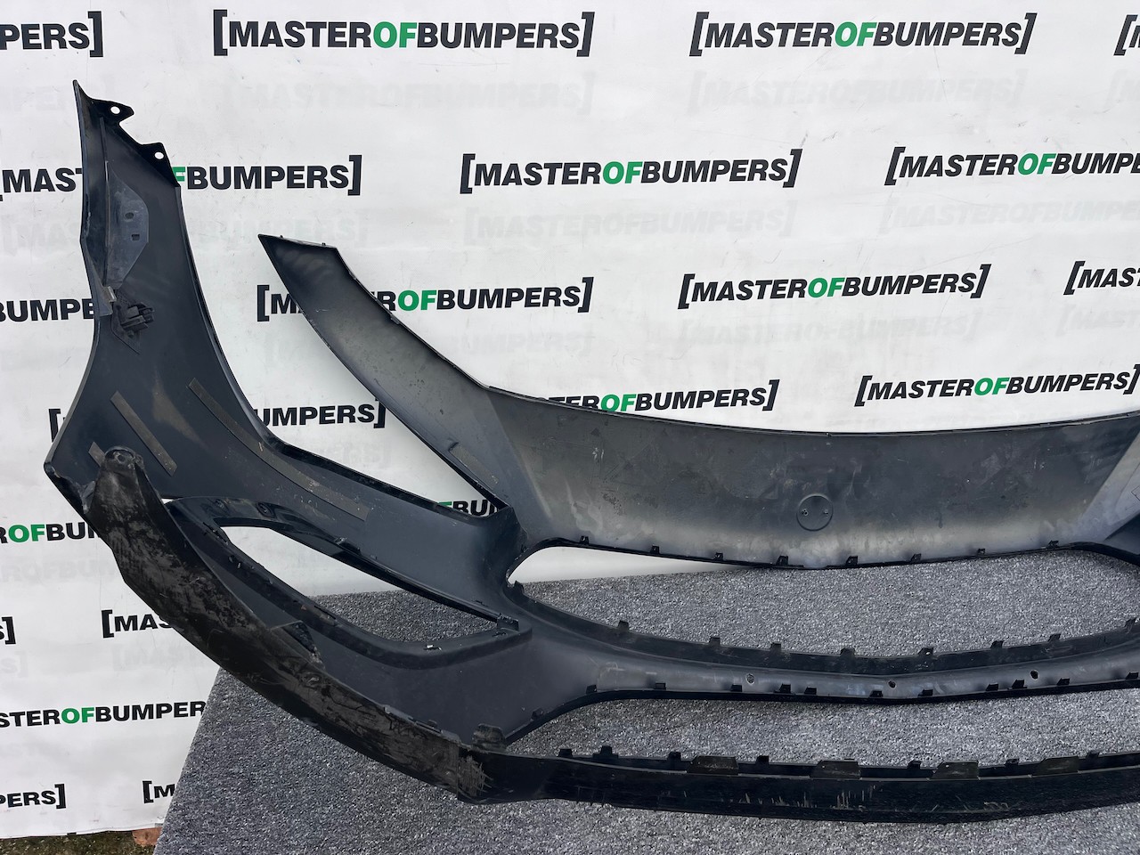 Mercedes Cla Amg Saloon Shotingbrake A118 2019-2023 Front Bumper Genuine [e359]